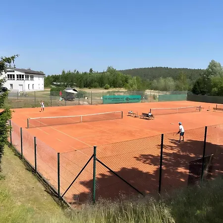 Tinyhaus 200 度假居 Zadelsdorf