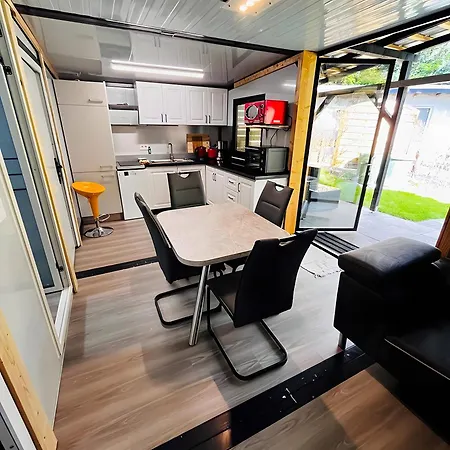 Prázdninový dům Tinyhaus 200